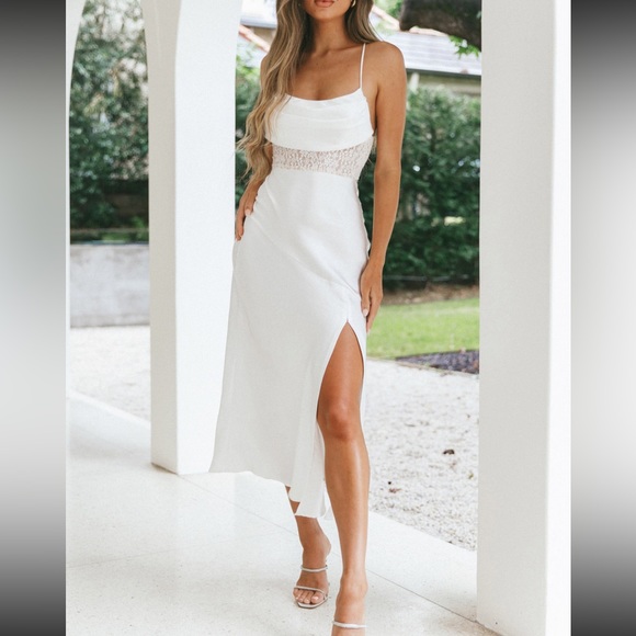 Selfie Leslie - Golden Era Cowl Neck Lace Waist Midi
Dress White - Picture 5 of 12